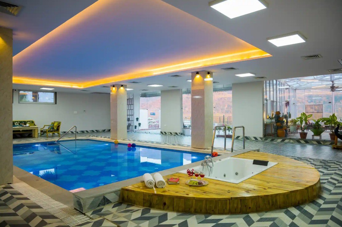 Private pool and jacuzzi at the villa